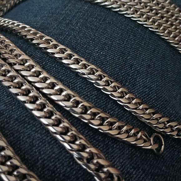 Hot New Power 2 Stainless Steel 9mm Cuban Link 24" Necklaces - Picture 4 of 6